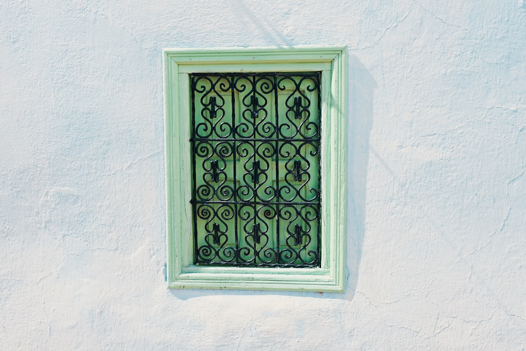 Photo Vintage Metal Green Glass Wall Light