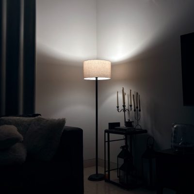 Photo Minimalist black metal wall lamp